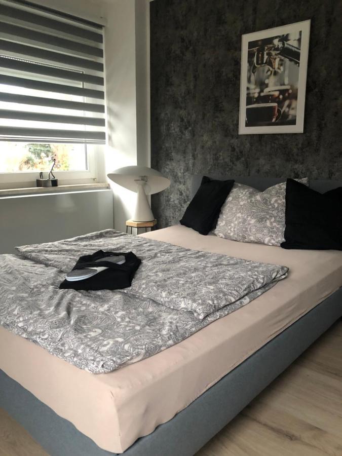 Body Kult Loft - Modernes Appartement Mit 2 Separaten Schlafzimmern Zwickau Exterior photo
